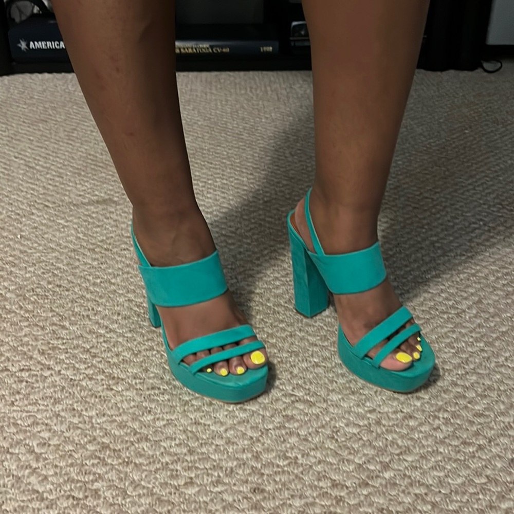 Platform heel